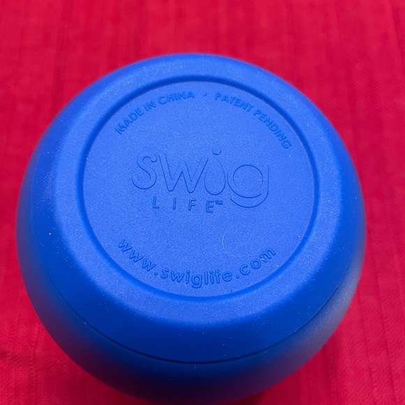 Swig Life Blue Insulated Tumbler - Picture 5 of 5
